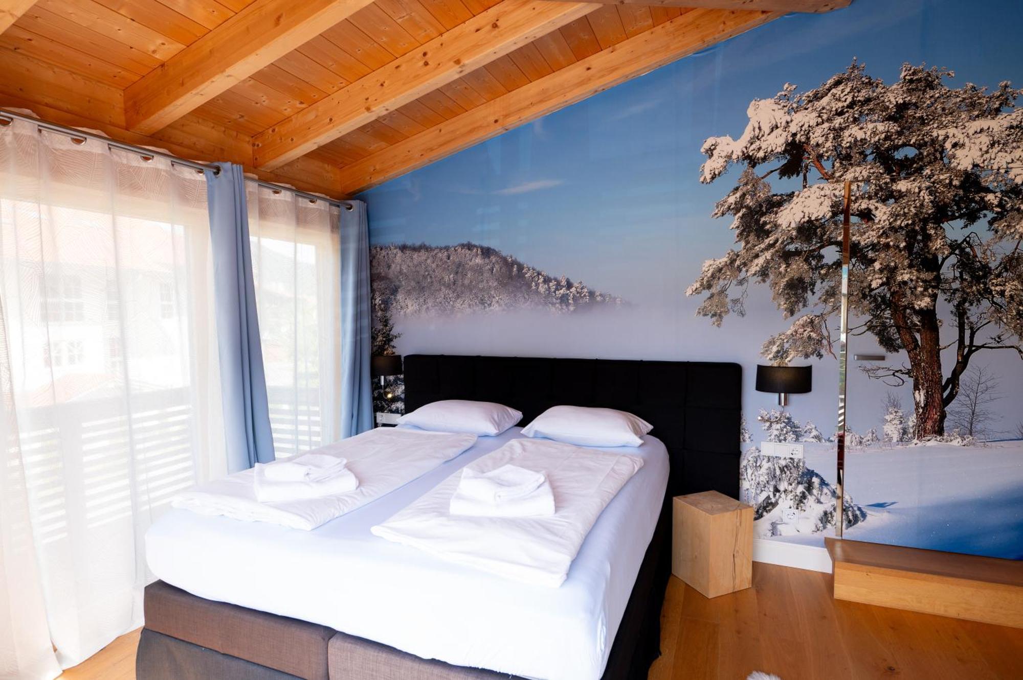 Design Alpenliebe - - - - Boutique-flair - - - - 2*